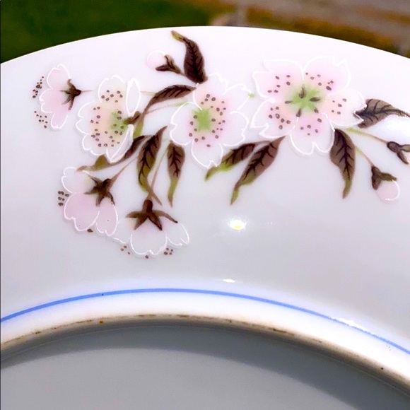 1979 Artist Naoka Nobata “Orient” Japanese Enamel Hand-Painted Porcelain Plate - Picture 10 of 10